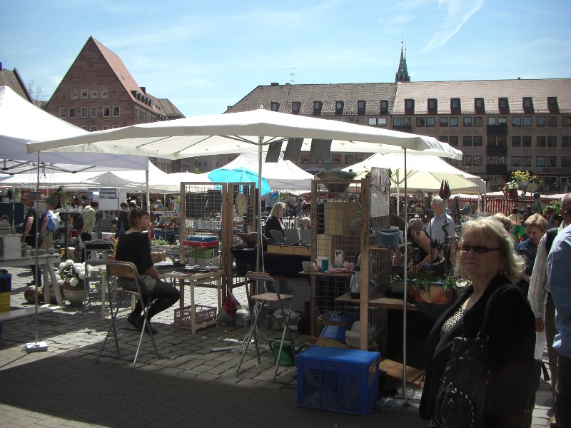 CIMG0011.JPG - Market in Nuremburg