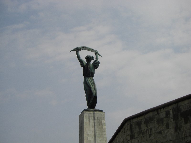 CIMG0312.JPG - The Hungarian Freedom statue.